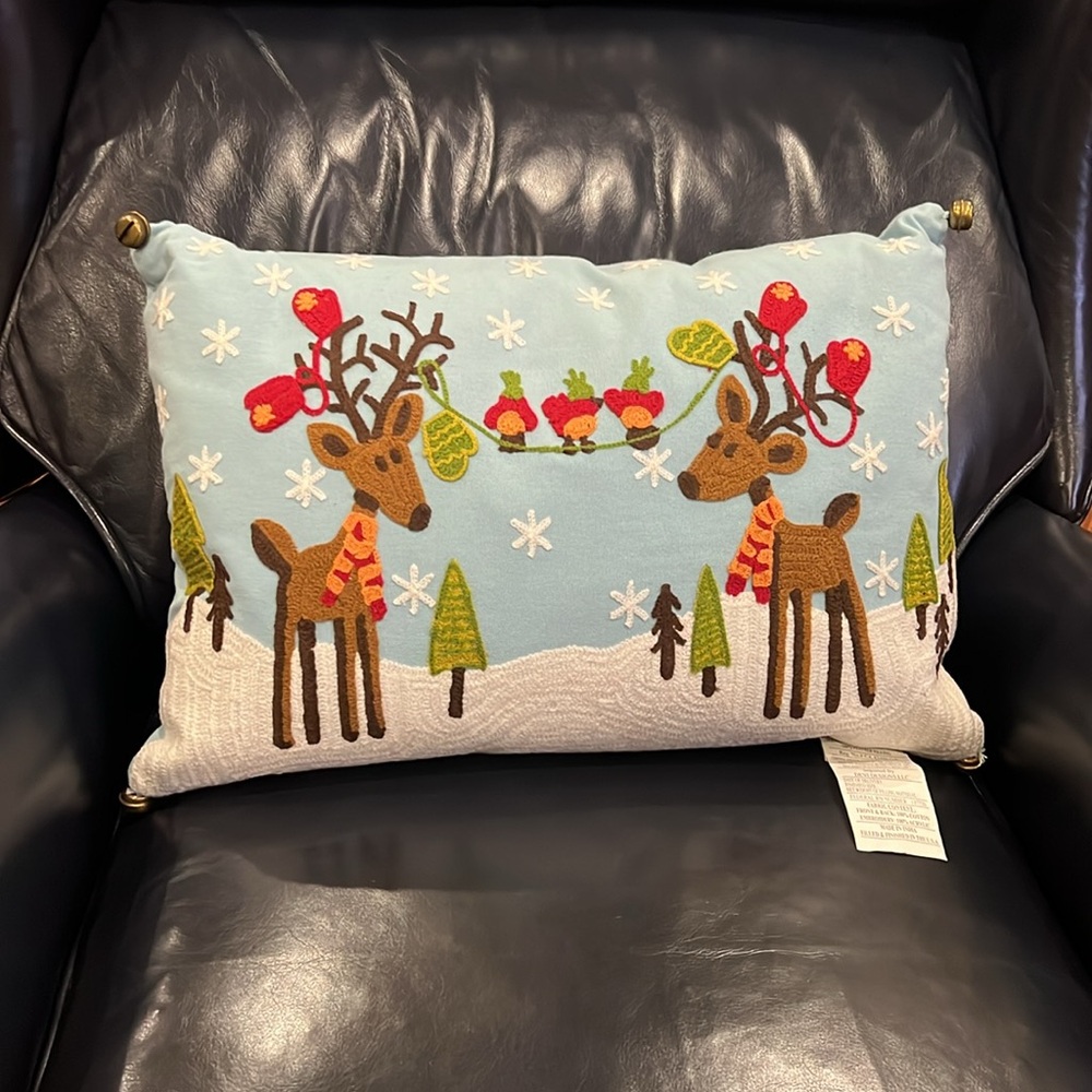 NWOT Reindeer Christmas Crewel Throw Pillow Devi Designs